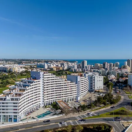 Outstanding Penthouse With Amazing Sea Views Apartment *