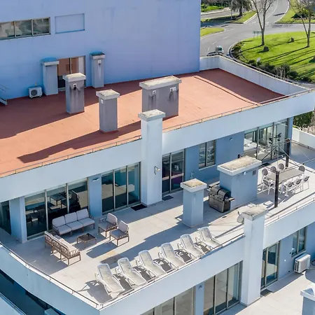 Outstanding Penthouse With Amazing Sea Views Apartament Portimão