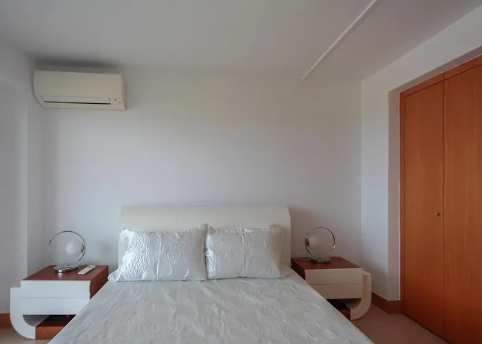 Outstanding Penthouse With Amazing Sea Views Апартаменты