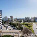Outstanding Penthouse With Amazing Sea Views Apartman