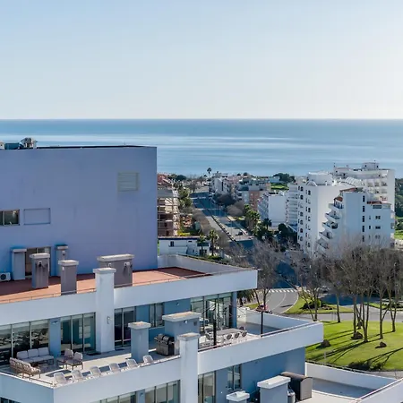 Апартаменты Outstanding Penthouse With Amazing Sea Views