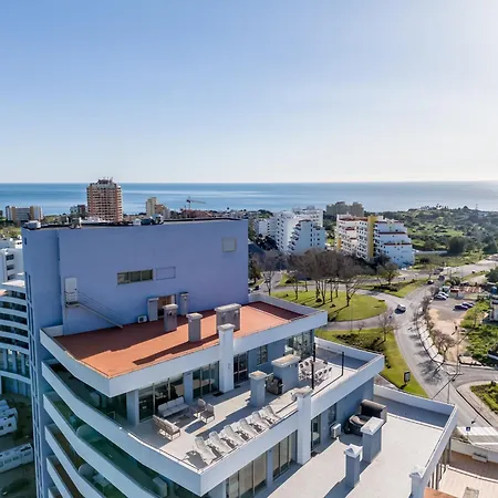 Апартаменты Outstanding Penthouse With Amazing Sea Views