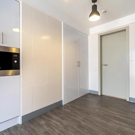 Outstanding Penthouse With Amazing Sea Views アパート ポルティマン